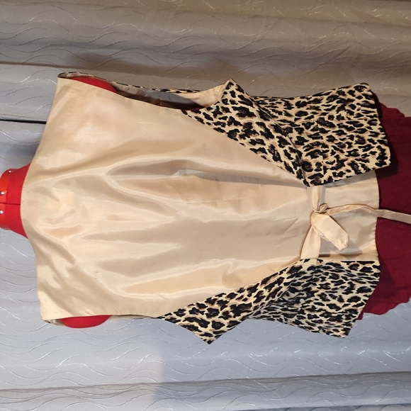 *2 for 20* Norton McNaughton Leopard vest - Picture 2 of 3
